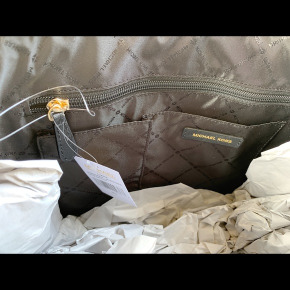 Gaby’sBags👜💕-NWT Michael Kors large Satchel Rose - Picture 5 of 6